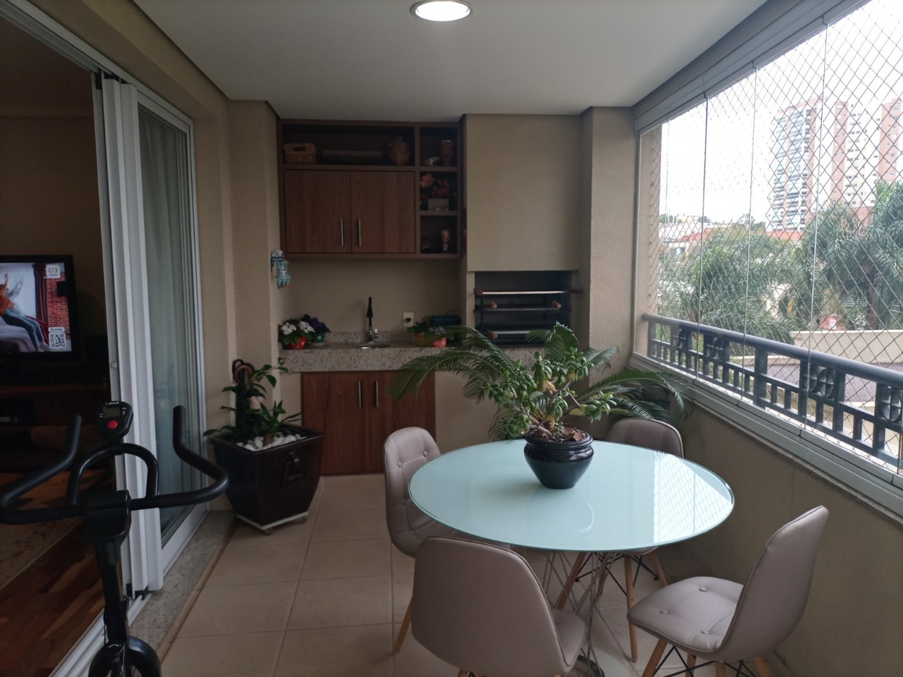 Apartamento à venda com 3 quartos, 156m² - Foto 6