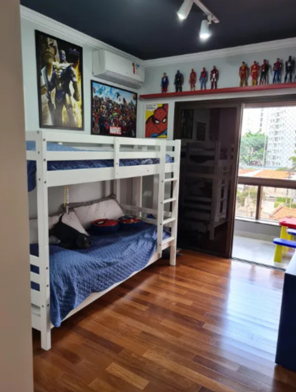 Apartamento à venda com 4 quartos, 215m² - Foto 17