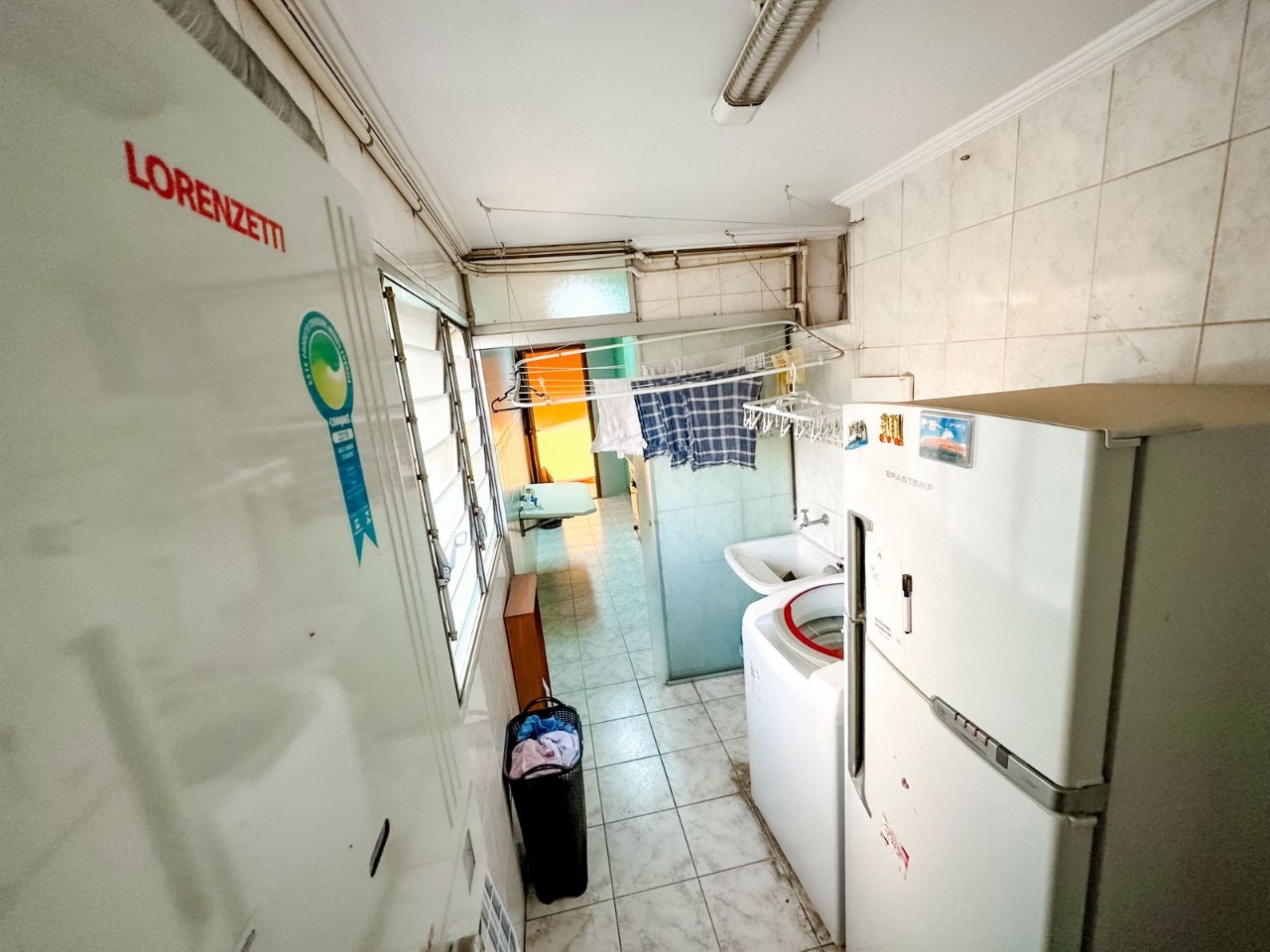 Apartamento à venda com 3 quartos, 80m² - Foto 2