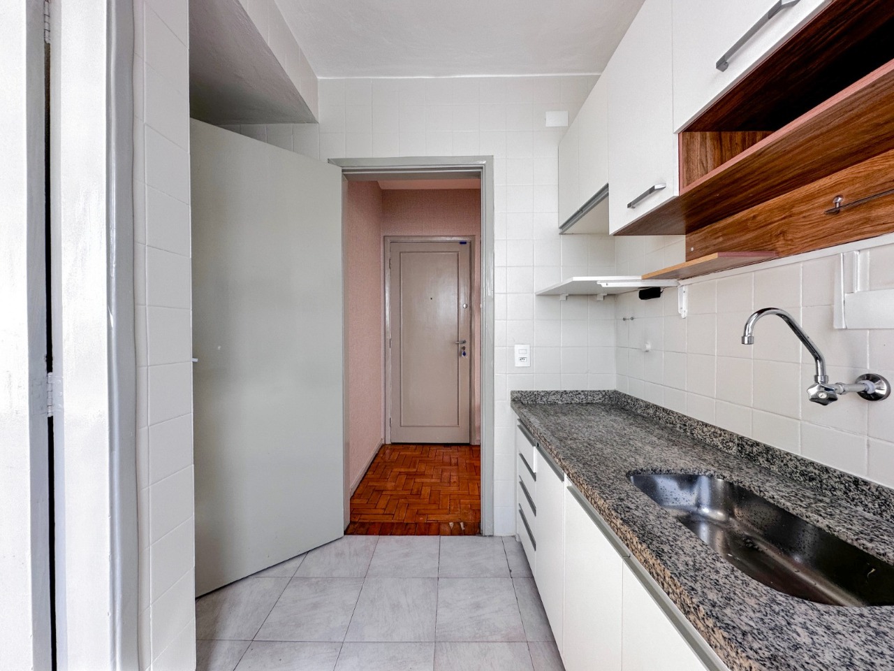 Apartamento à venda com 2 quartos, 69m² - Foto 12