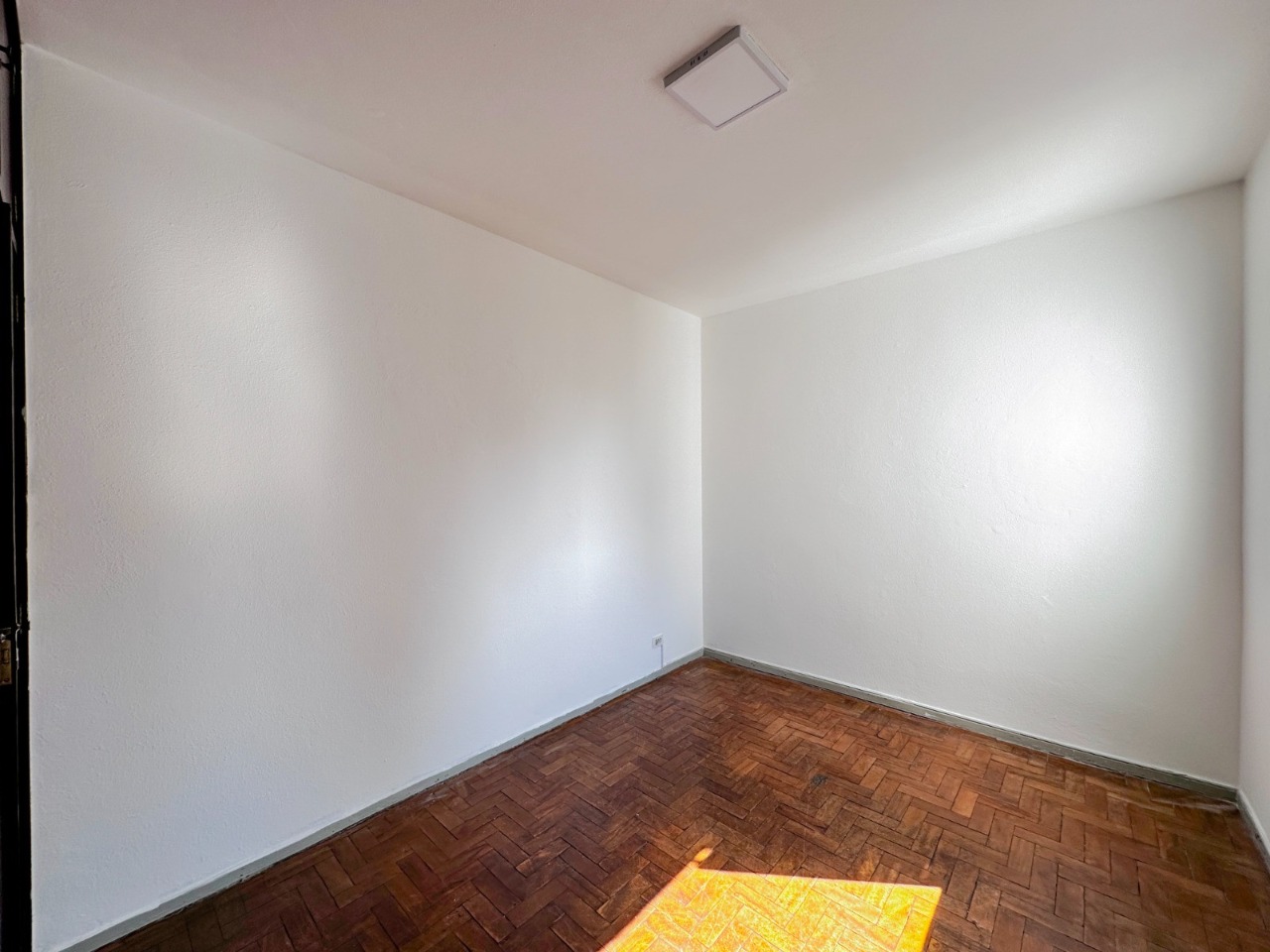 Apartamento à venda com 2 quartos, 69m² - Foto 25