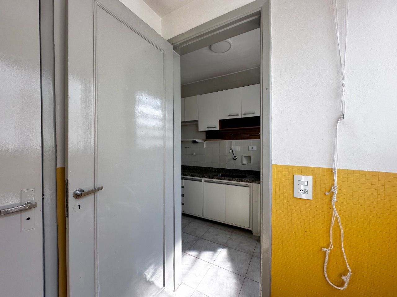 Apartamento à venda com 2 quartos, 69m² - Foto 7