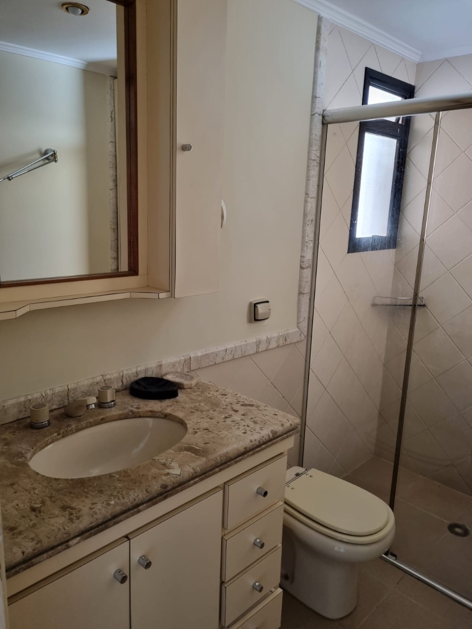 Apartamento à venda com 2 quartos, 65m² - Foto 3