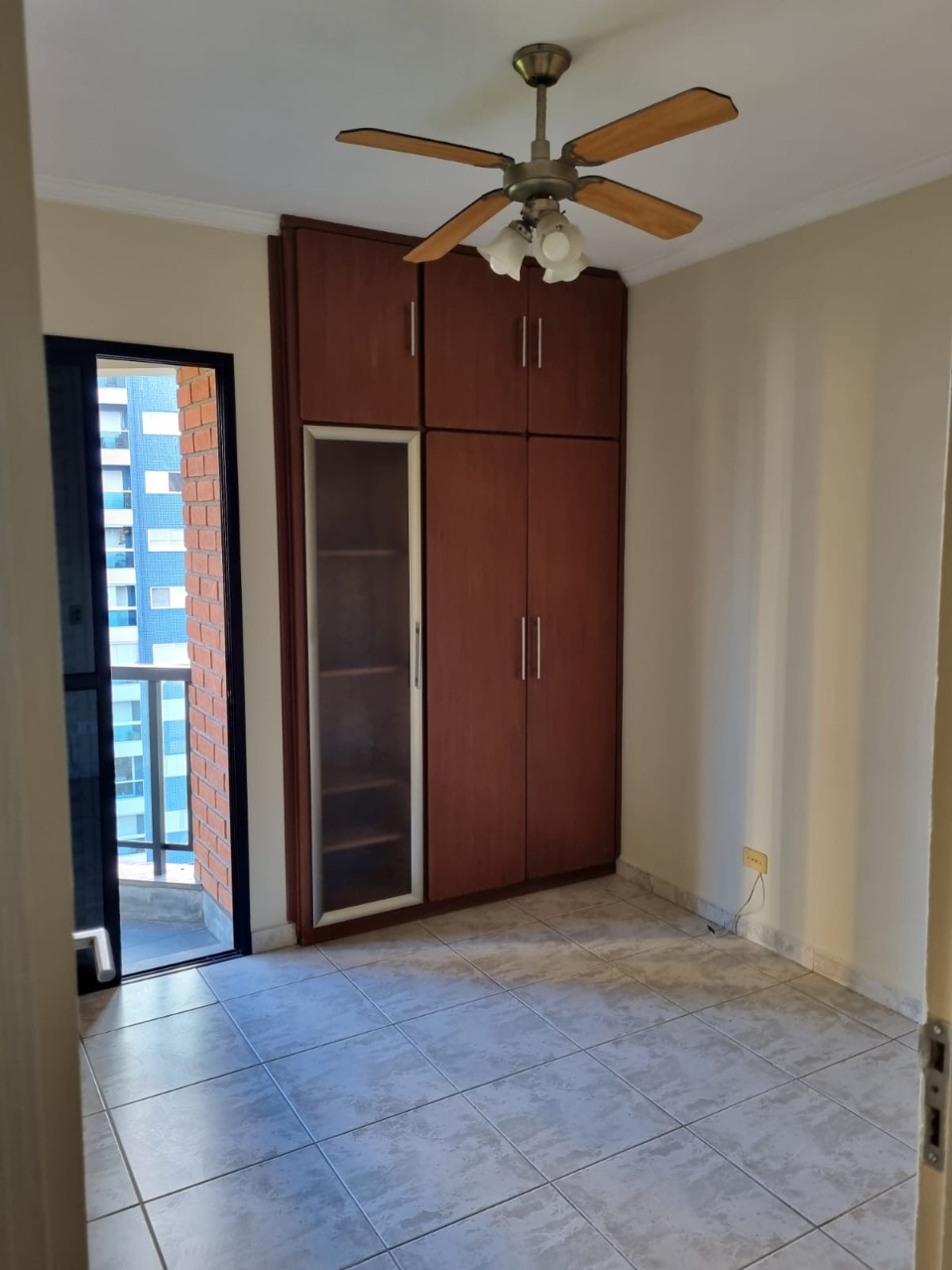 Apartamento à venda com 2 quartos, 65m² - Foto 9