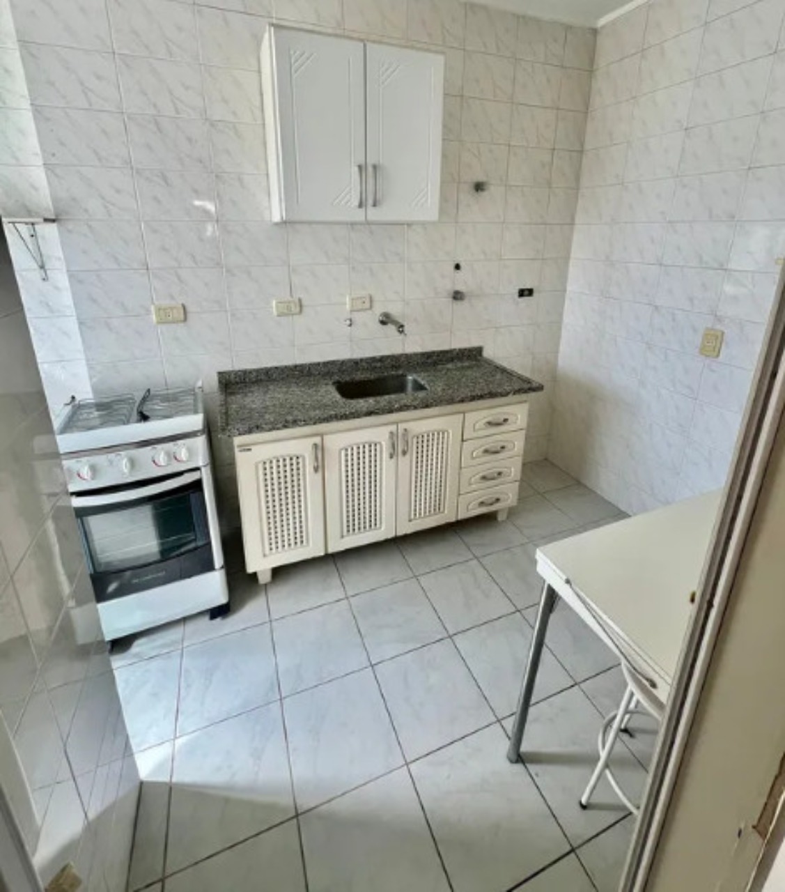 Apartamento à venda com 1 quarto, 40m² - Foto 13