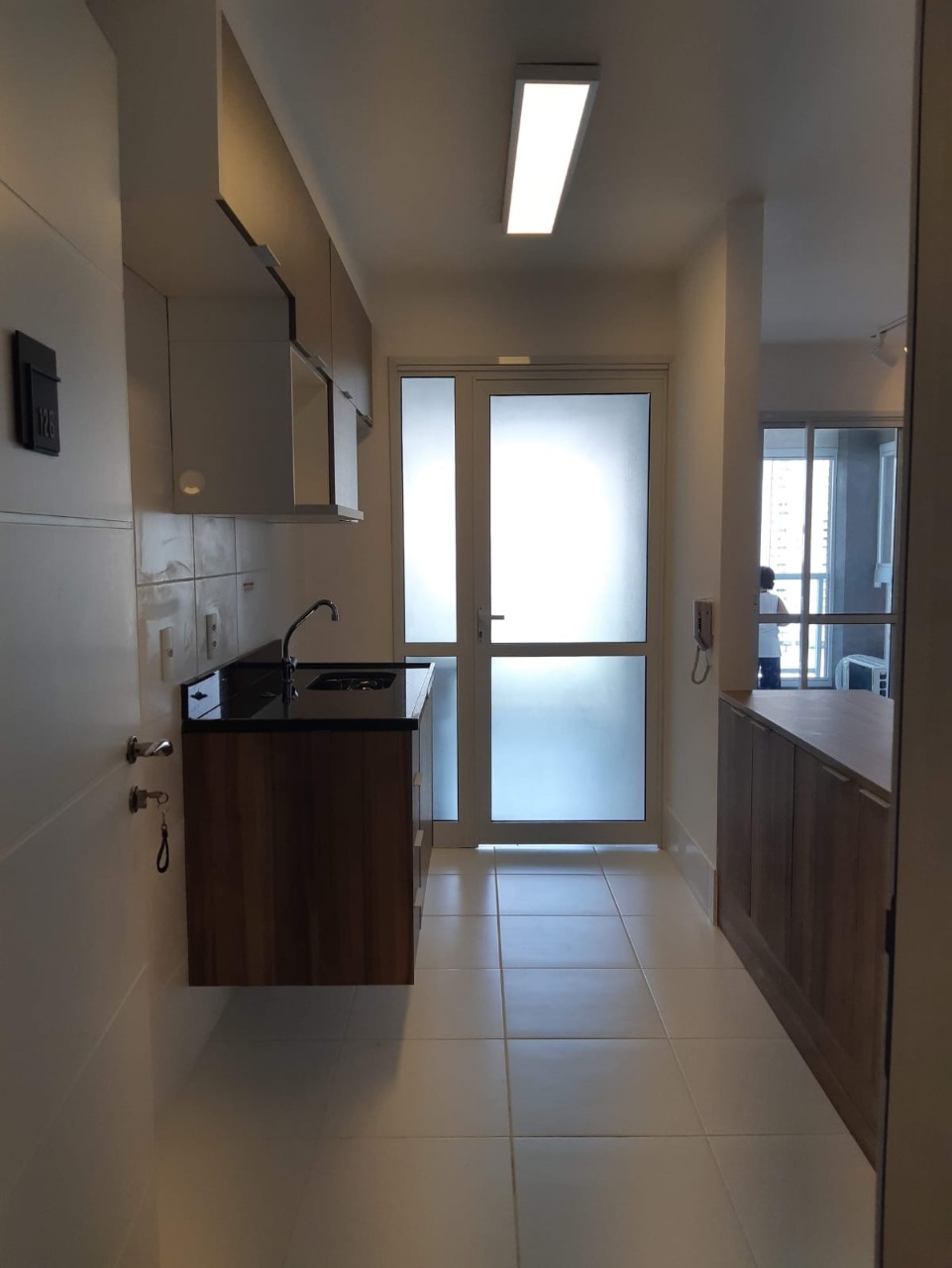 Apartamento à venda com 2 quartos, 68m² - Foto 3