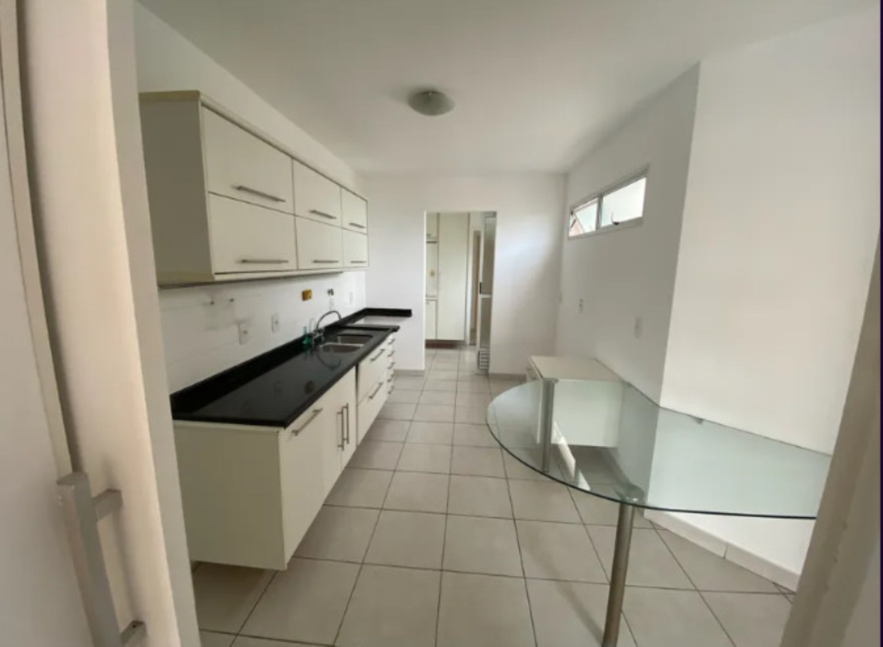 Apartamento à venda com 3 quartos, 300m² - Foto 18