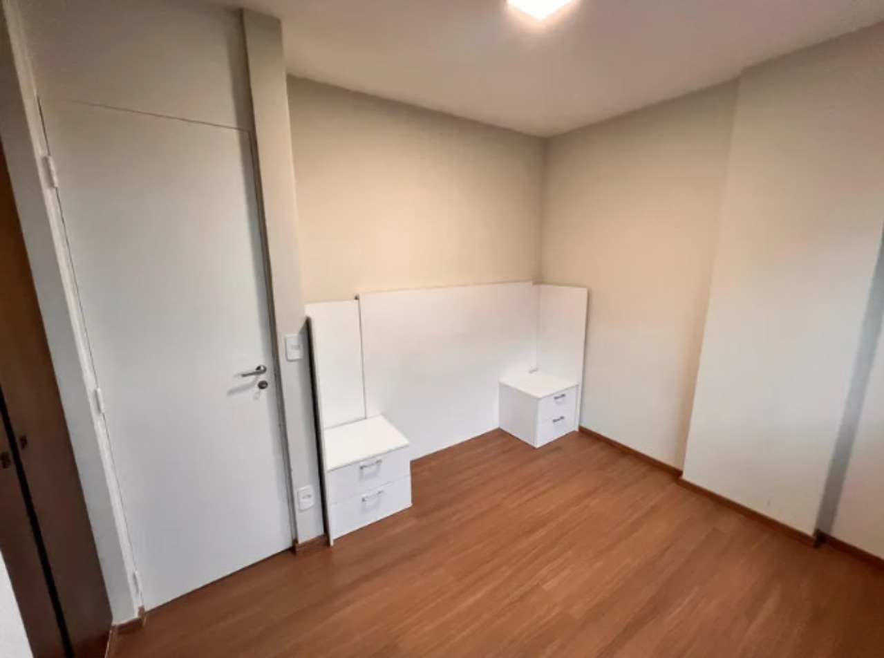 Apartamento à venda com 3 quartos, 70m² - Foto 4