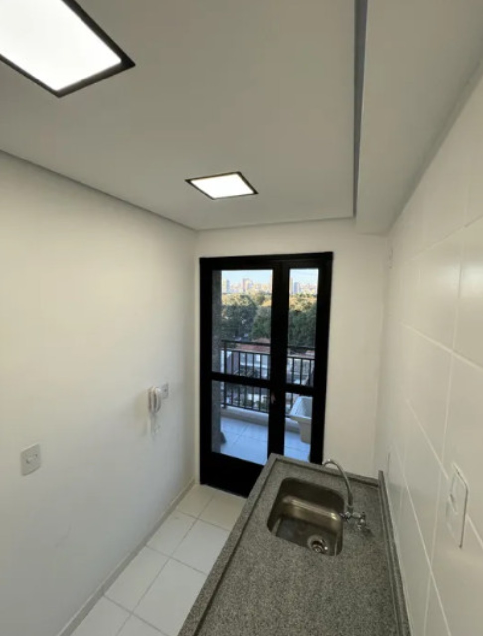 Apartamento à venda com 2 quartos, 44m² - Foto 12