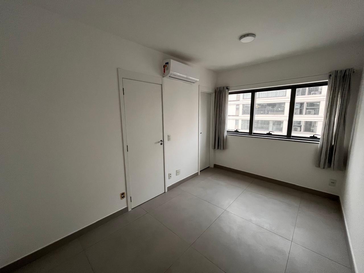 Apartamento à venda com 1 quarto, 49m² - Foto 24