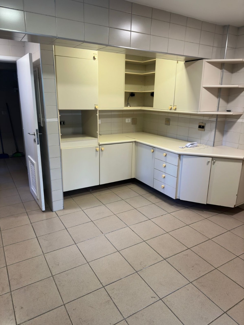 Apartamento à venda com 5 quartos, 164m² - Foto 7