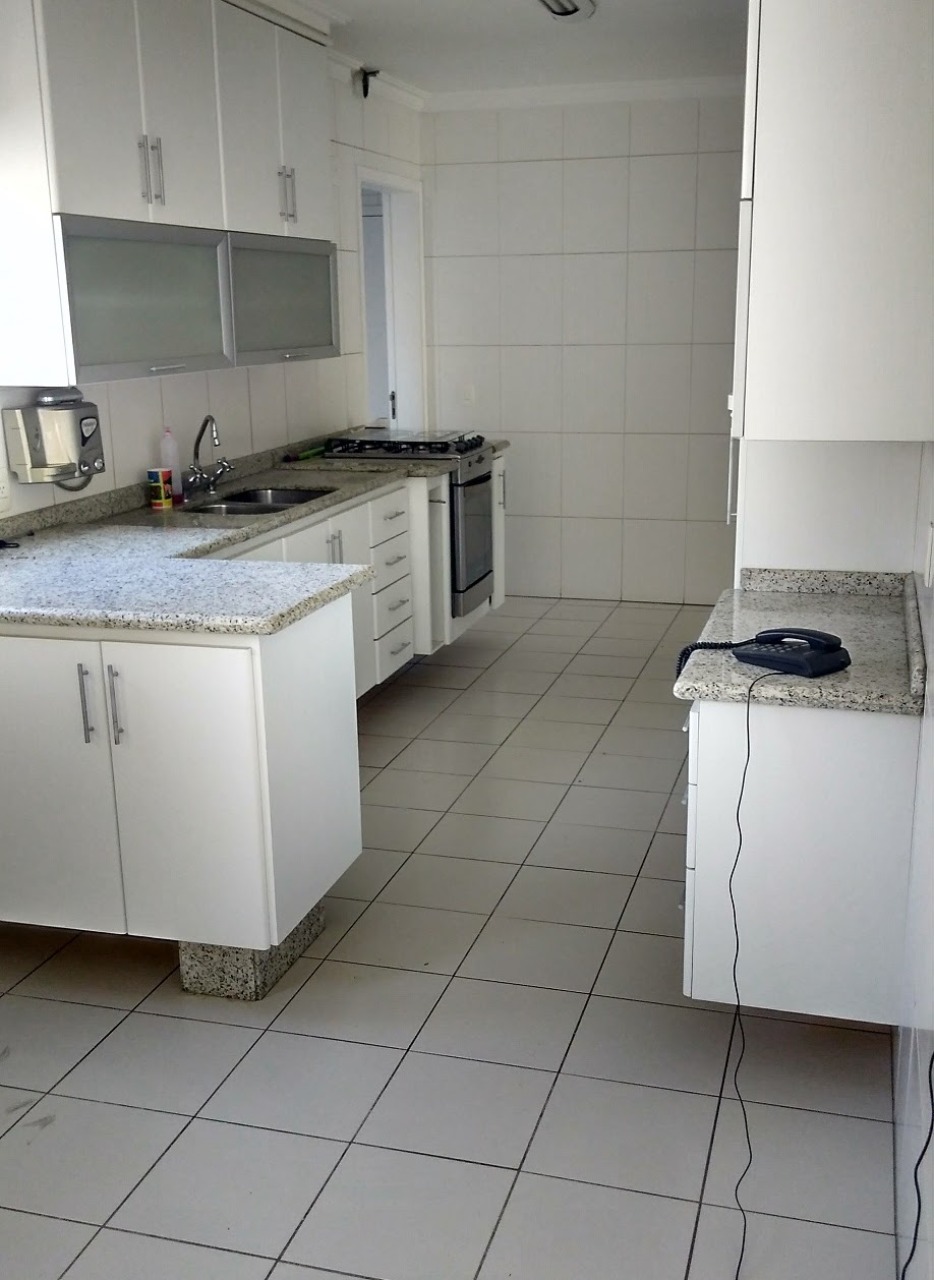 Apartamento para alugar com 4 quartos, 240m² - Foto 37