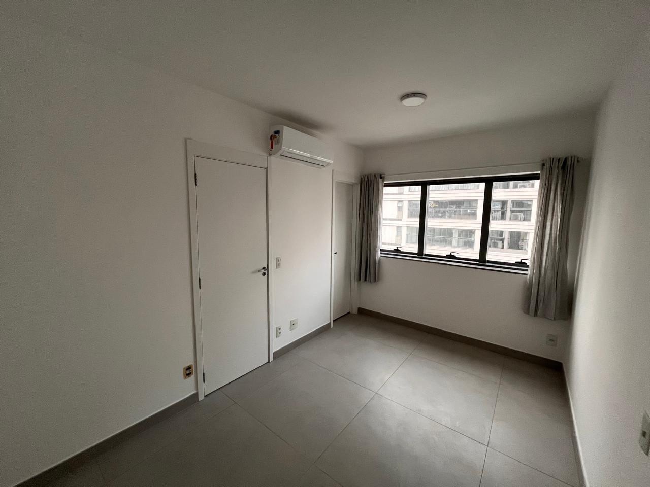 Apartamento à venda com 1 quarto, 49m² - Foto 22