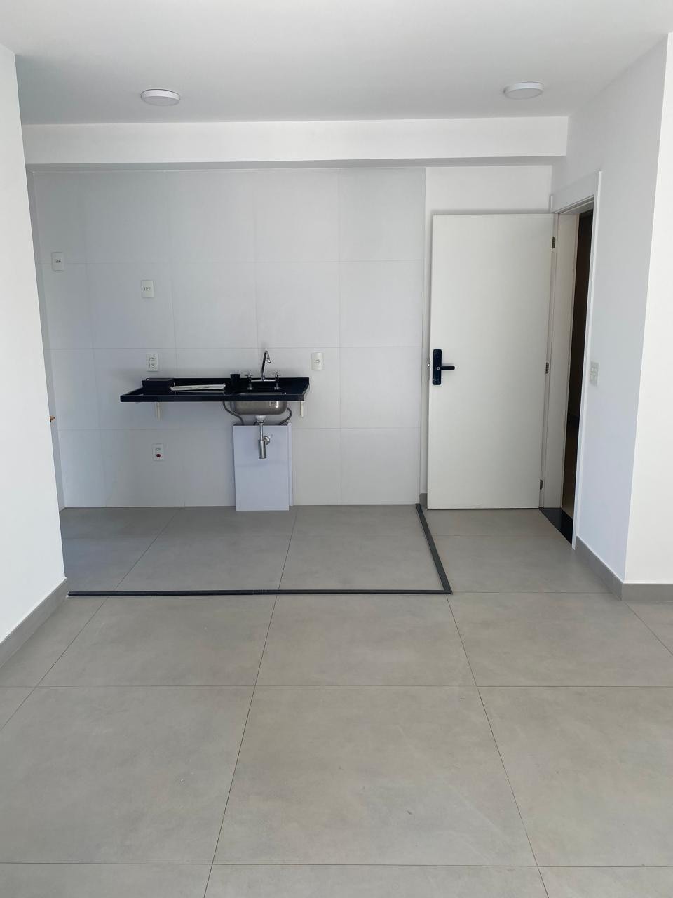 Apartamento à venda com 1 quarto, 49m² - Foto 9