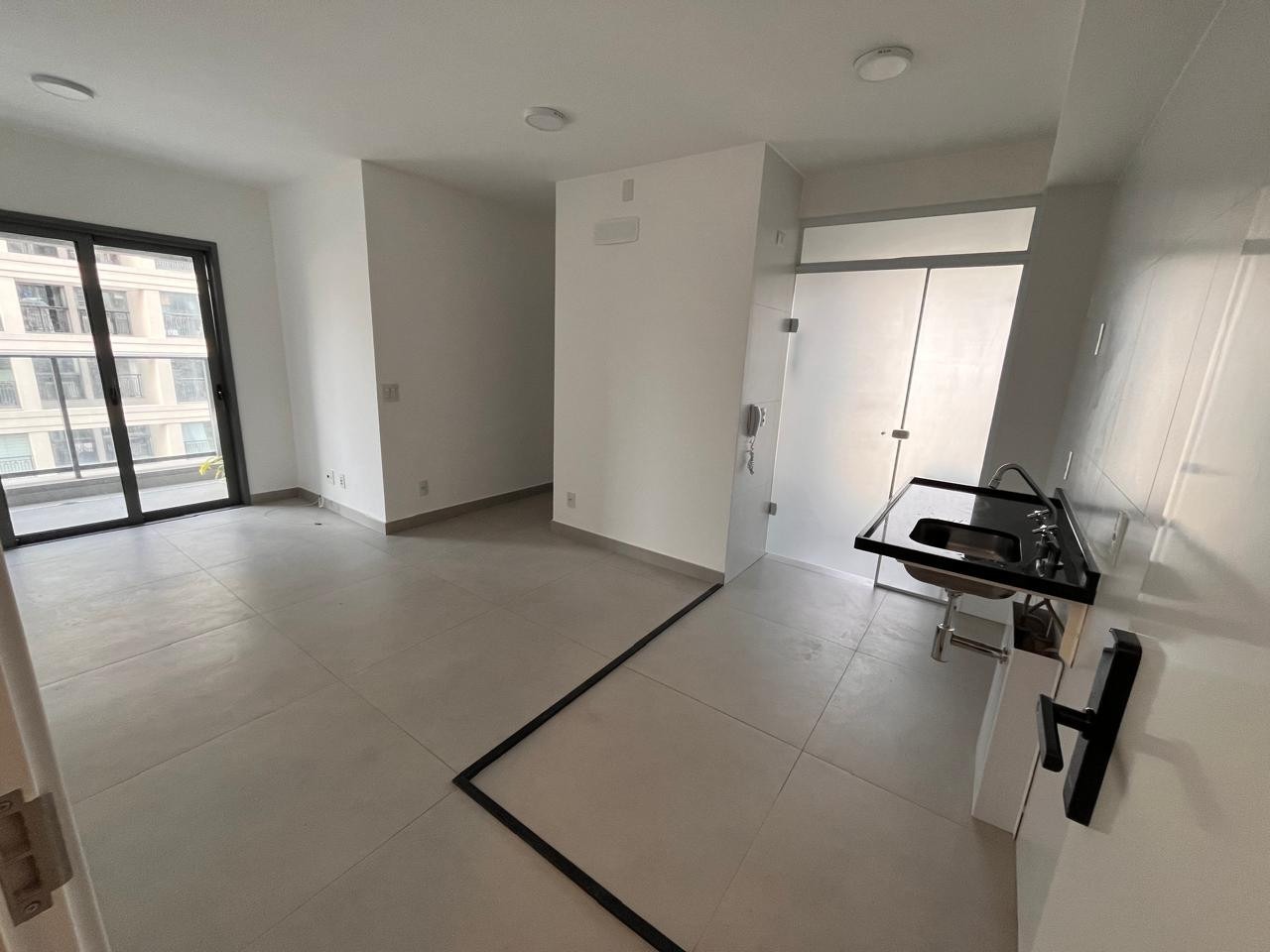 Apartamento à venda com 1 quarto, 49m² - Foto 13