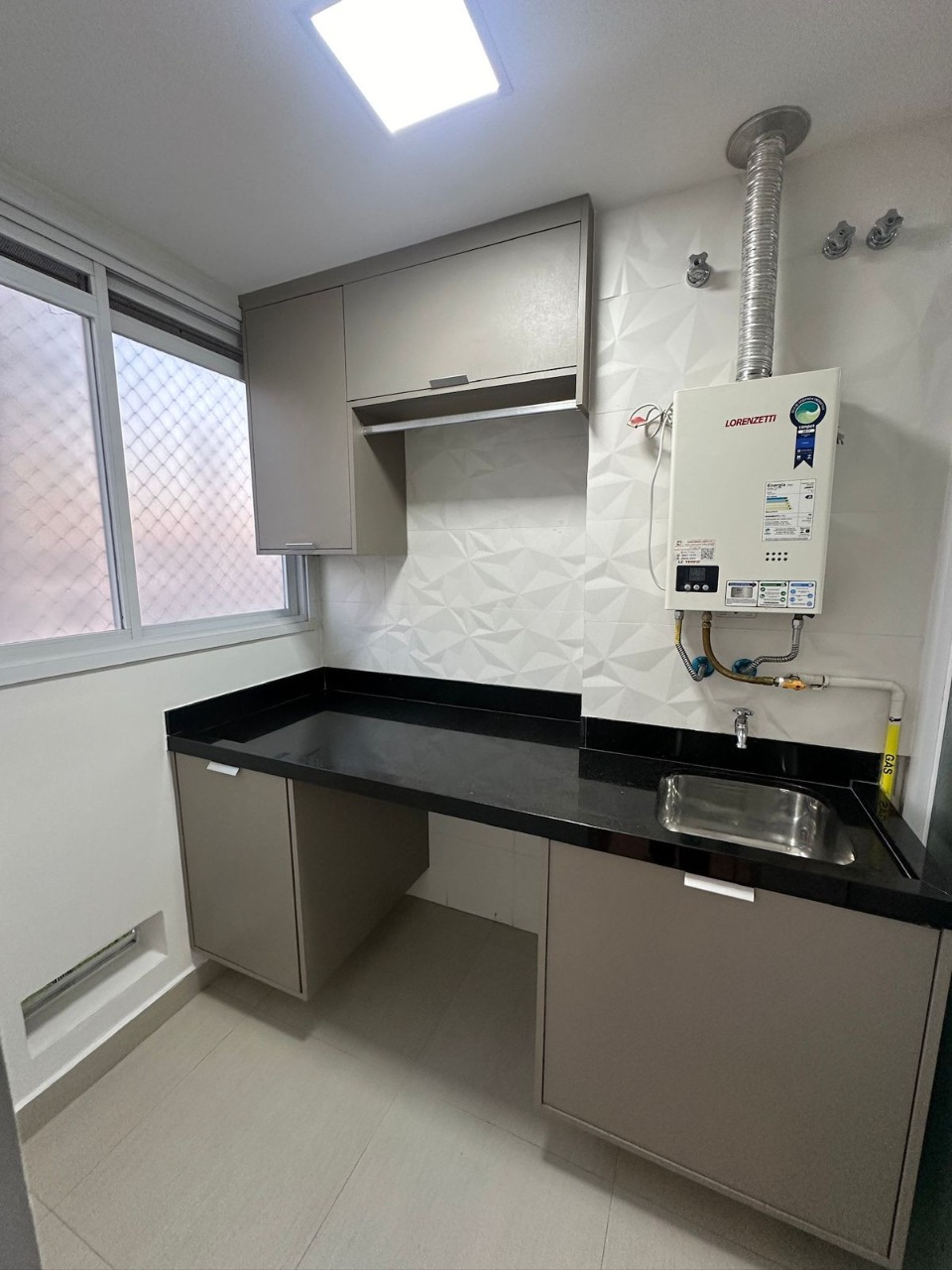 Apartamento à venda com 2 quartos, 60m² - Foto 5