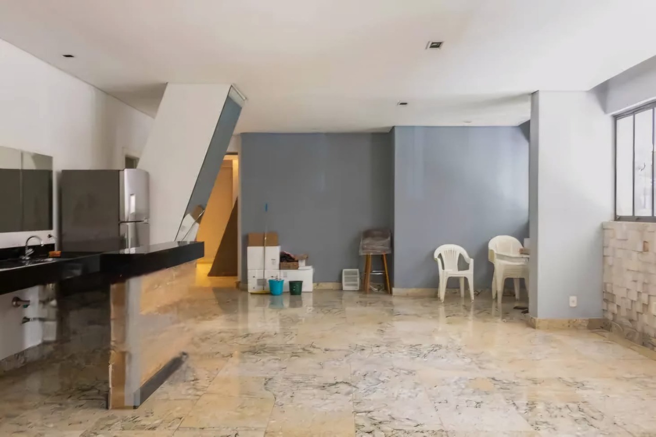 Apartamento à venda com 3 quartos, 220m² - Foto 4