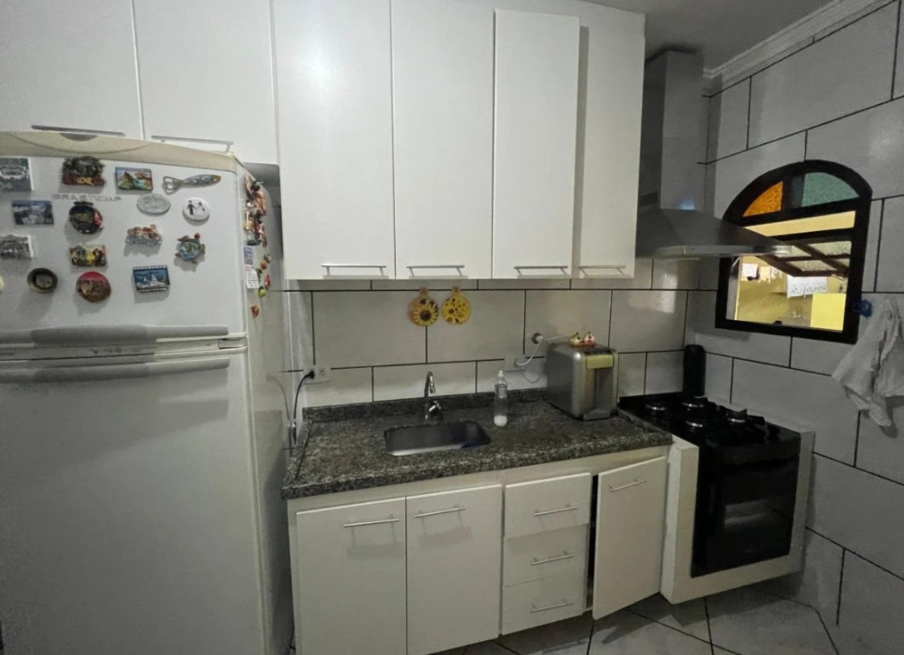 Casa à venda com 3 quartos, 100m² - Foto 14