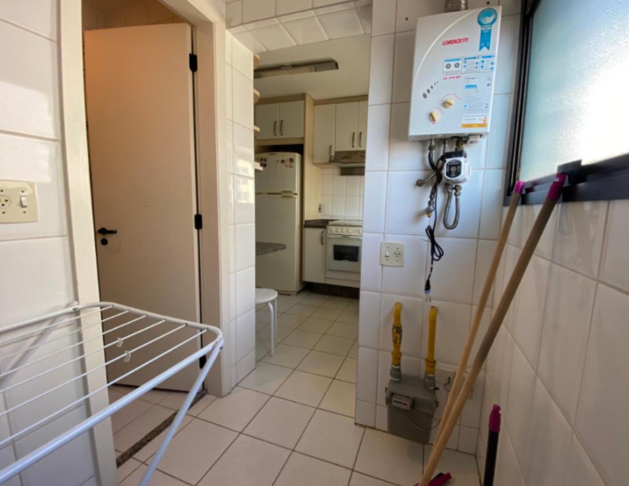 Apartamento à venda com 2 quartos, 75m² - Foto 13