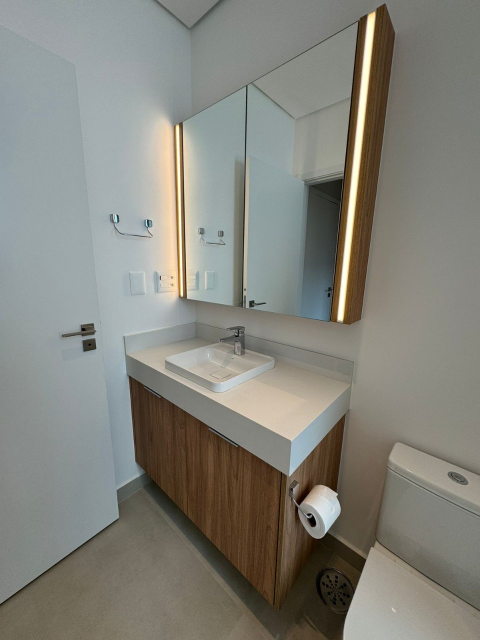 Apartamento para alugar com 3 quartos, 147m² - Foto 25