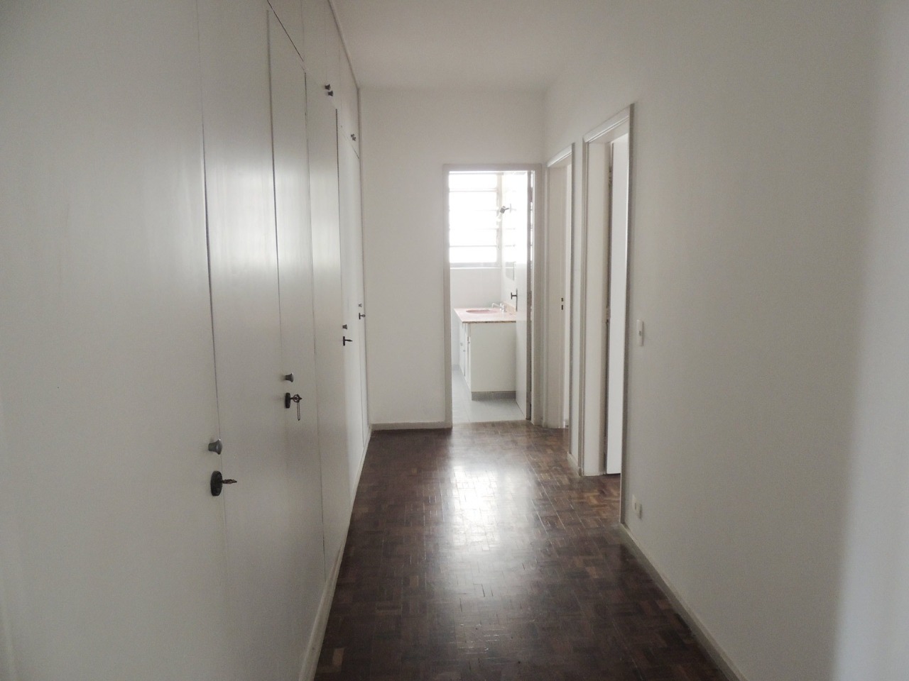 Apartamento à venda com 3 quartos, 186m² - Foto 8