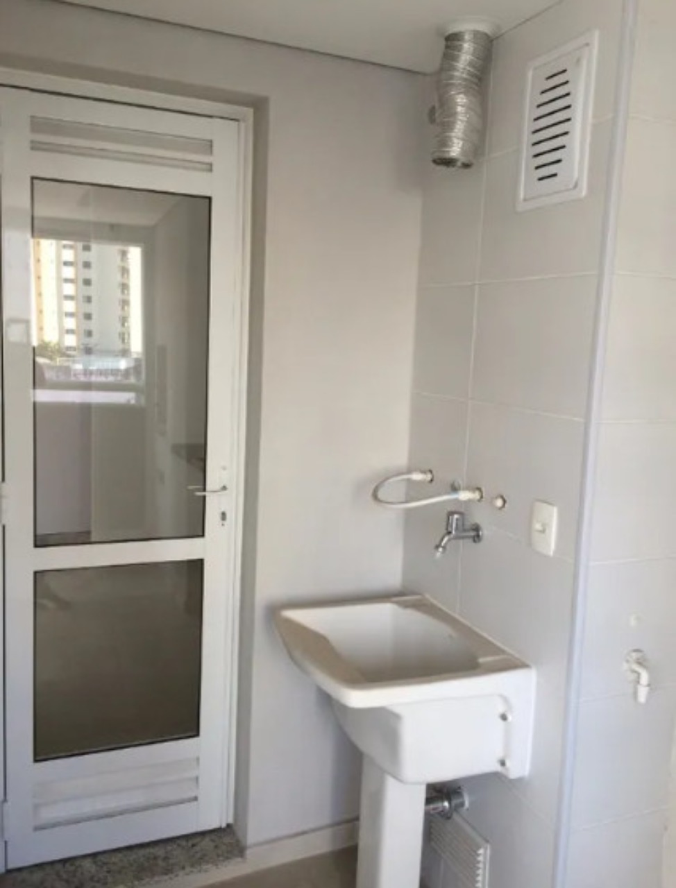 Apartamento à venda com 2 quartos, 69m² - Foto 9