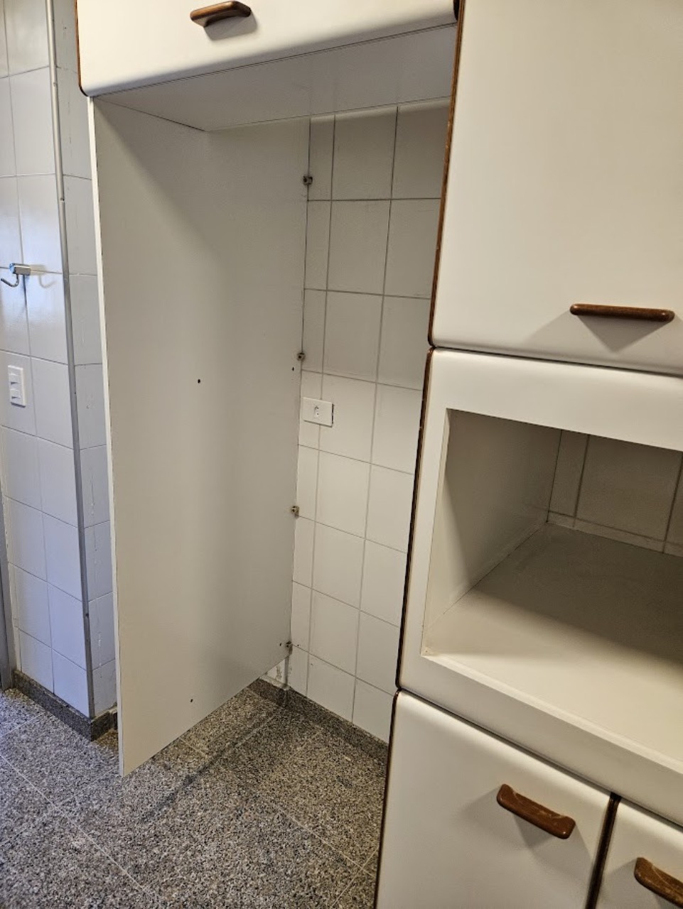 Apartamento para alugar com 3 quartos, 175m² - Foto 3