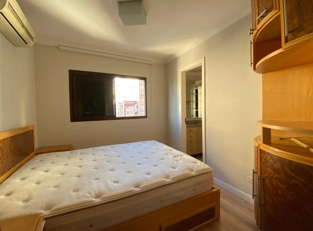 Apartamento à venda com 2 quartos, 75m² - Foto 12