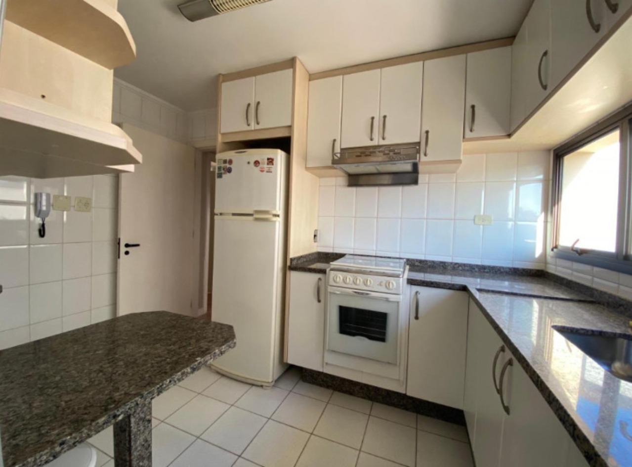 Apartamento à venda com 2 quartos, 75m² - Foto 17