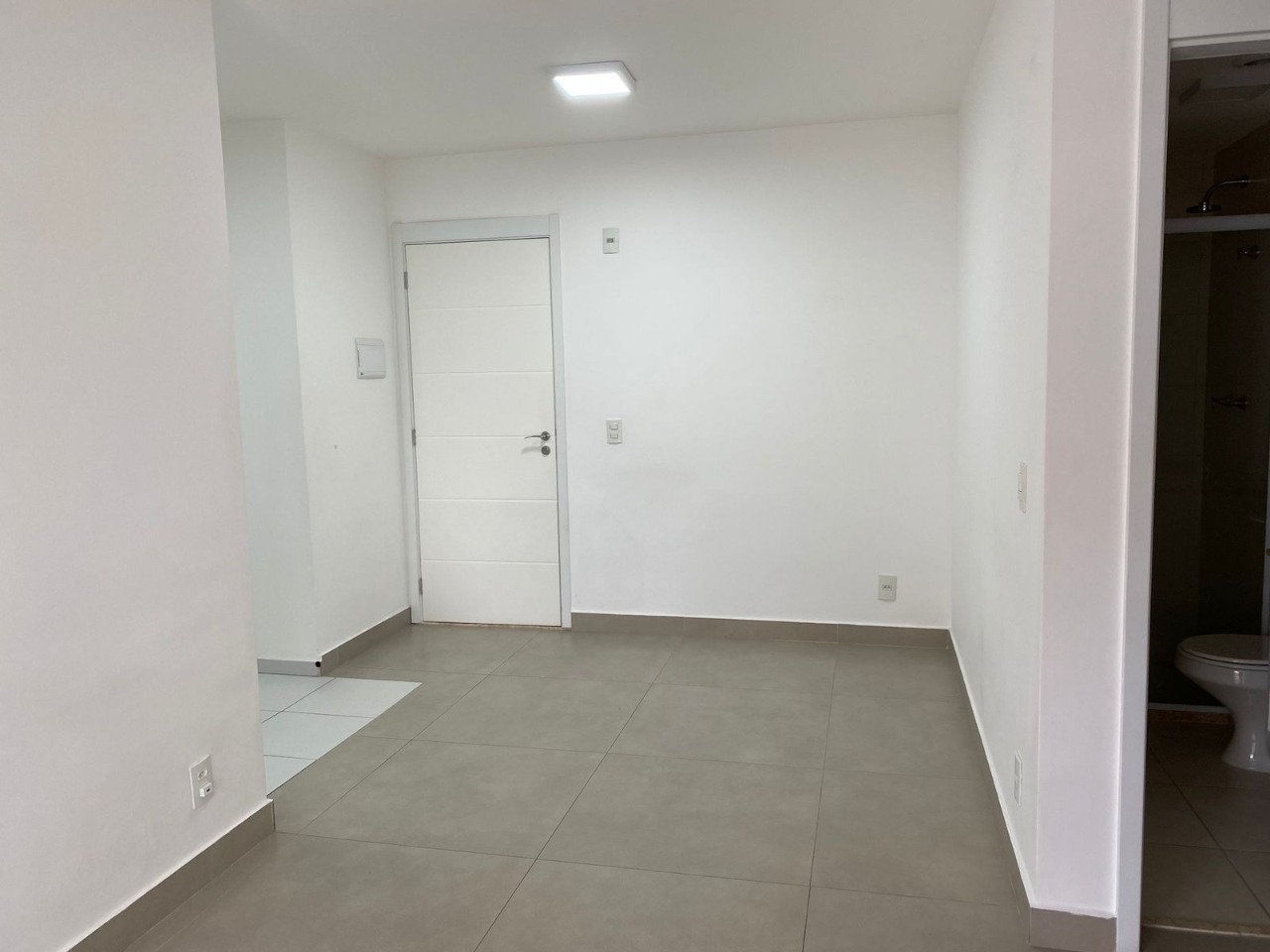 Apartamento à venda com 2 quartos, 70m² - Foto 9