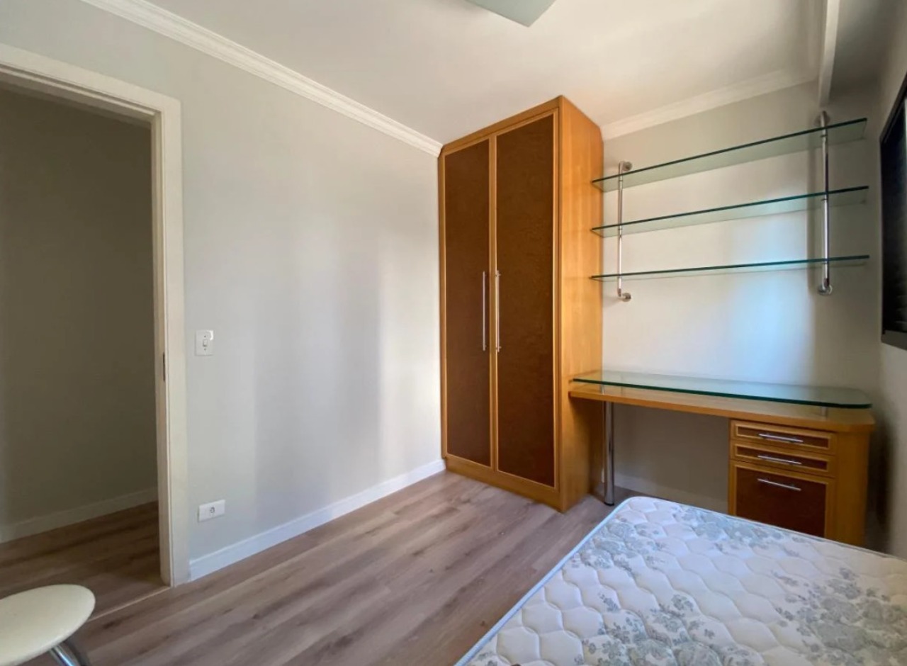 Apartamento à venda com 2 quartos, 75m² - Foto 11