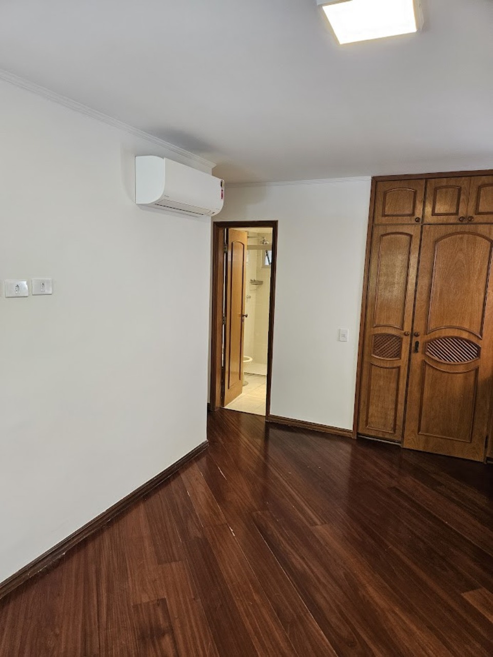 Apartamento para alugar com 3 quartos, 175m² - Foto 34