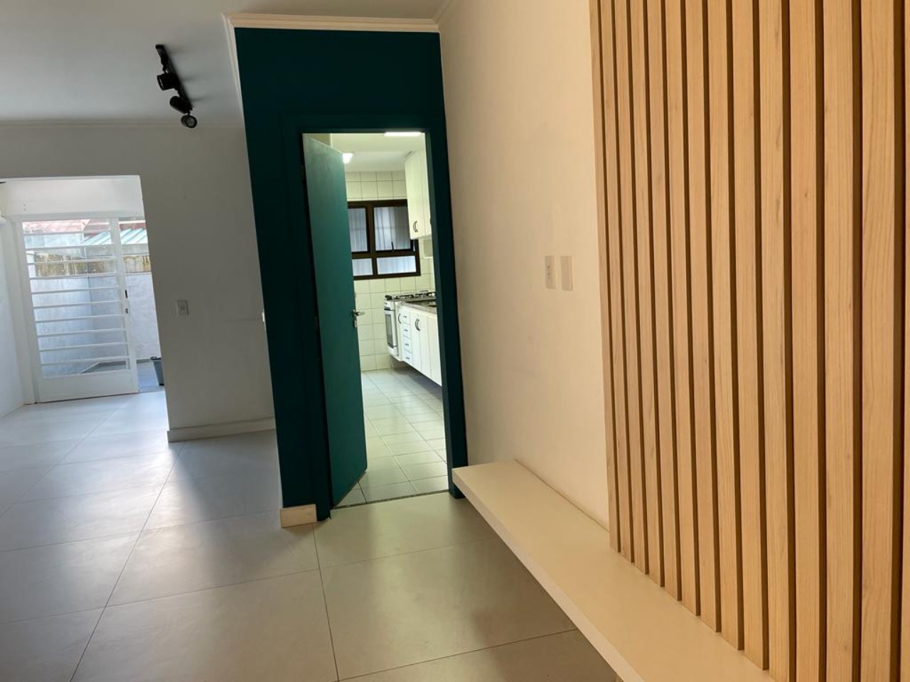 Casa à venda com 3 quartos, 120m² - Foto 11