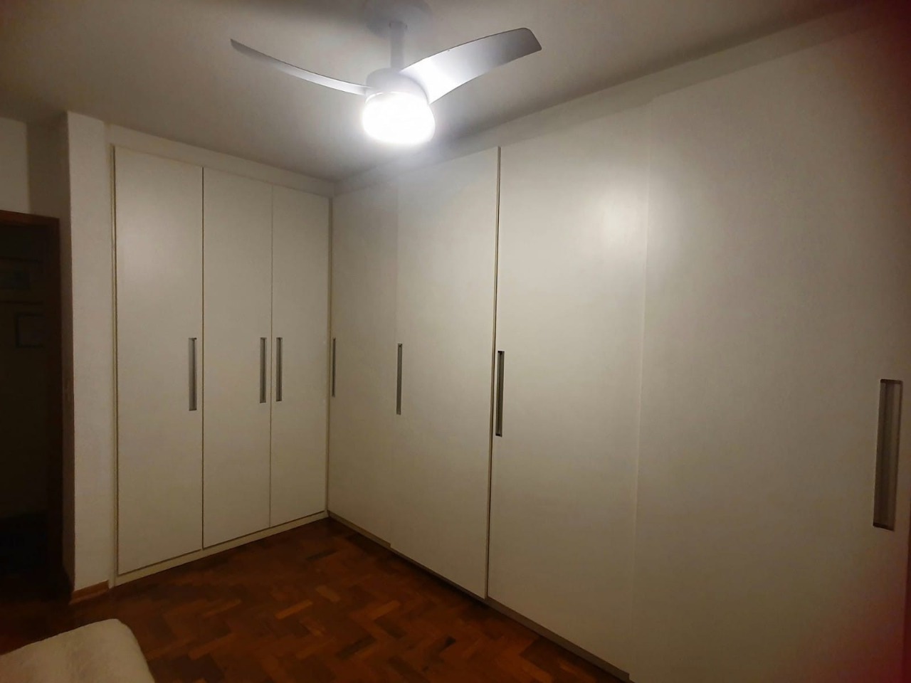 Apartamento à venda com 3 quartos, 189m² - Foto 14