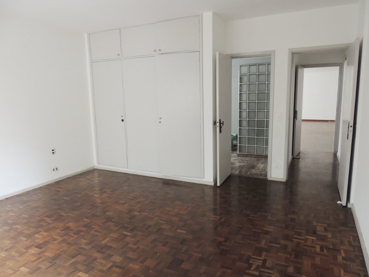 Apartamento à venda com 3 quartos, 186m² - Foto 27