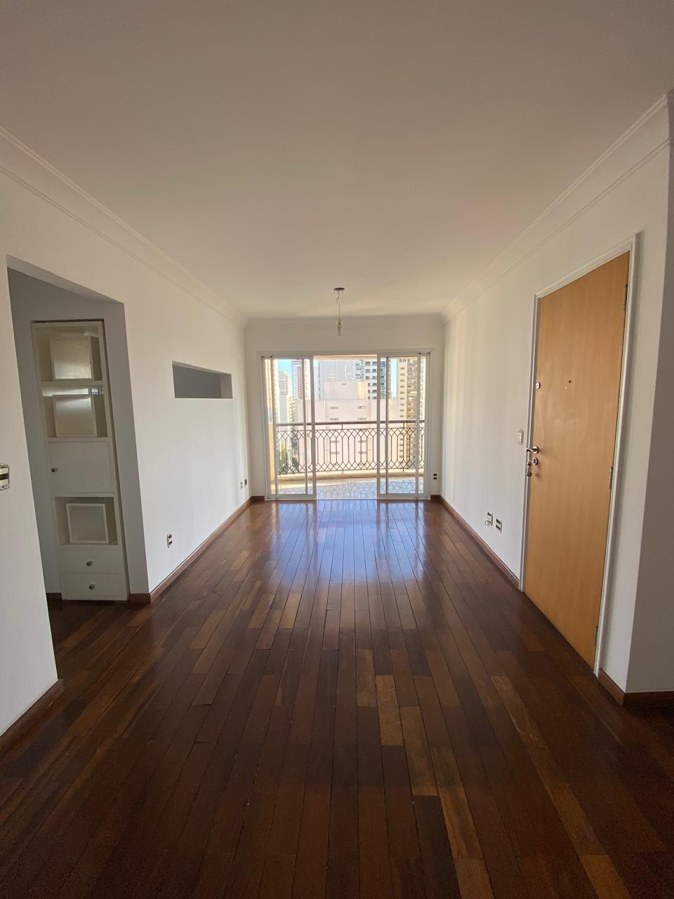 Apartamento à venda com 3 quartos, 105m² - Foto 4