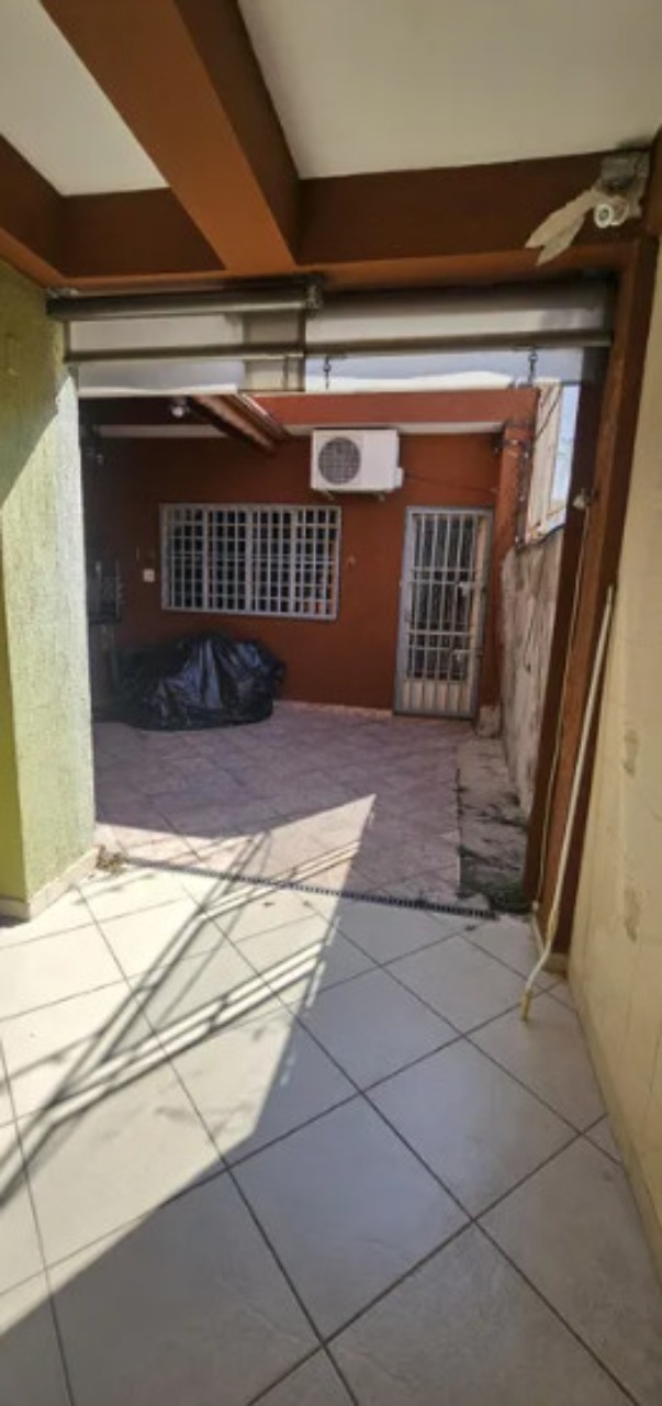 Casa à venda com 3 quartos, 280m² - Foto 33