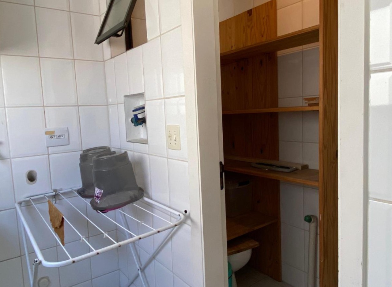 Apartamento à venda com 2 quartos, 75m² - Foto 10