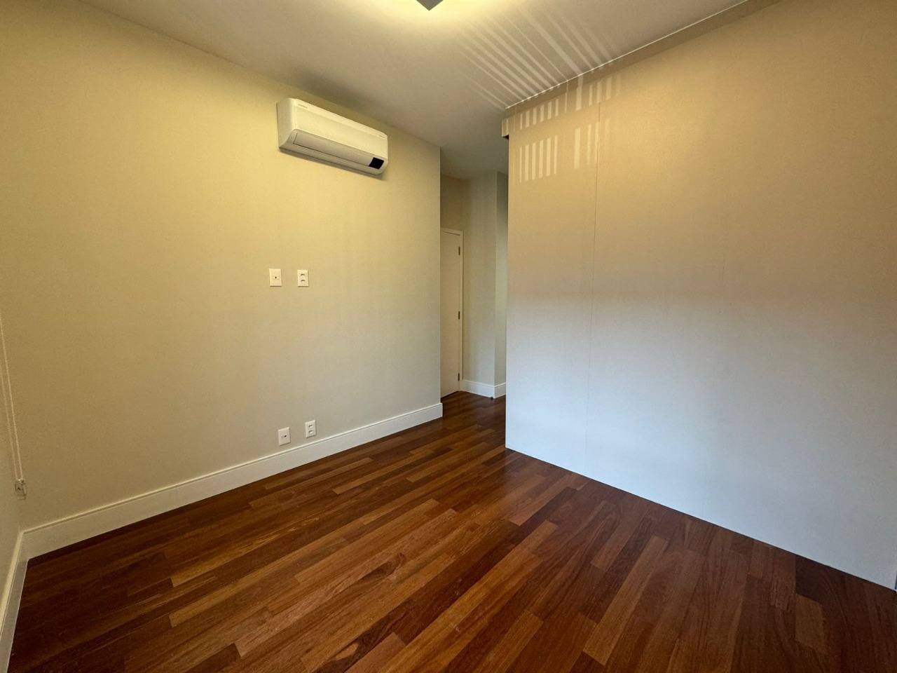 Apartamento para alugar com 3 quartos, 147m² - Foto 23