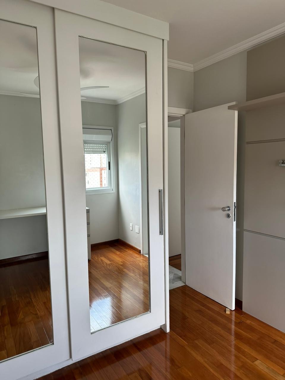 Apartamento à venda e aluguel com 3 quartos, 130m² - Foto 4