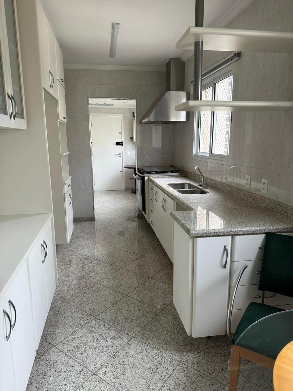 Apartamento à venda e aluguel com 3 quartos, 130m² - Foto 21