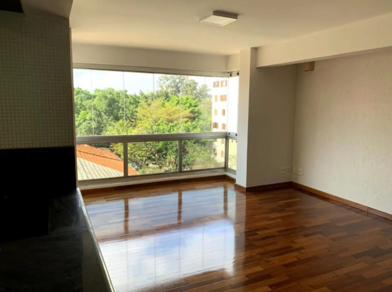 Apartamento à venda com 1 quarto, 90m² - Foto 17