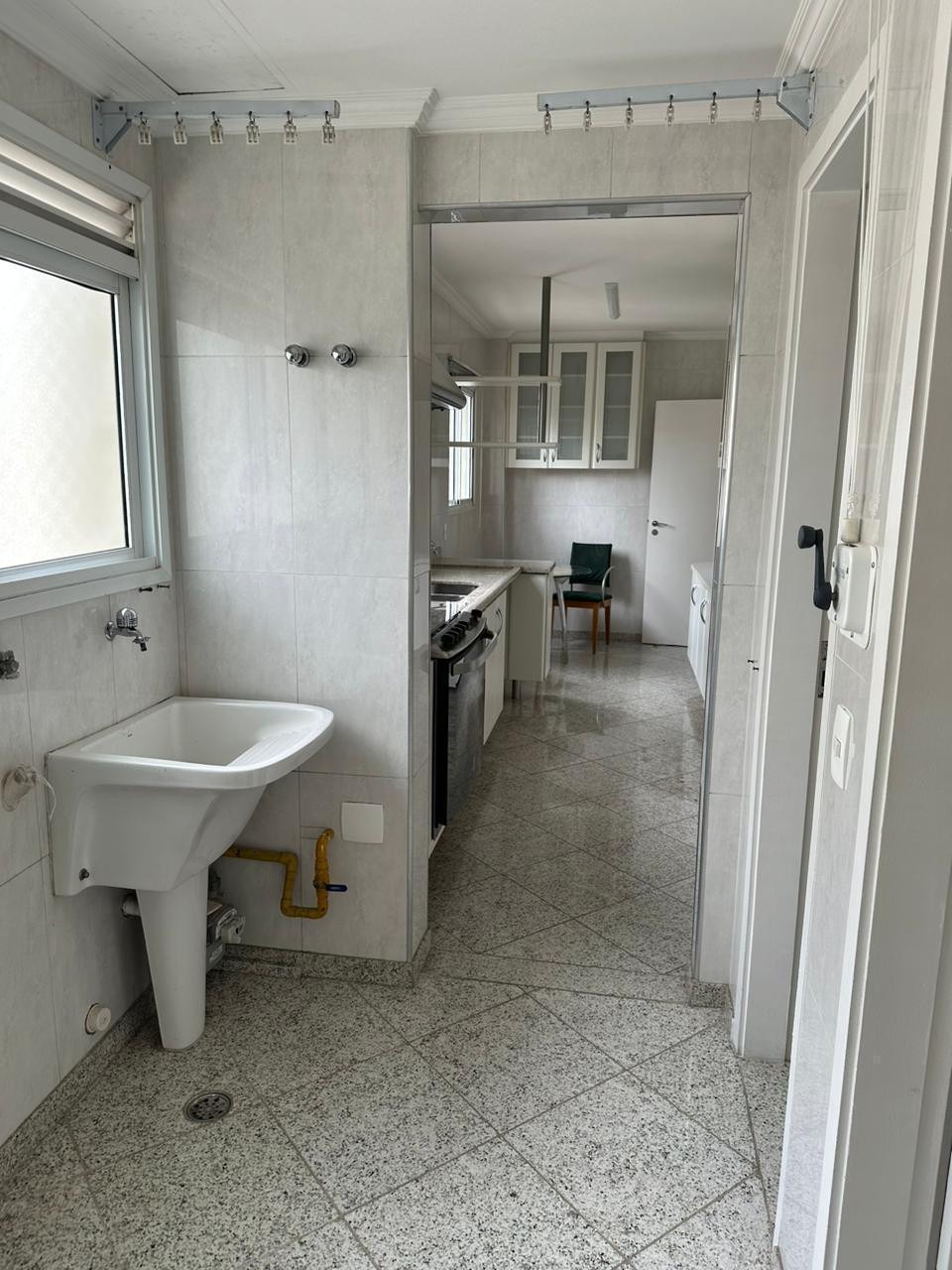 Apartamento à venda e aluguel com 3 quartos, 130m² - Foto 13