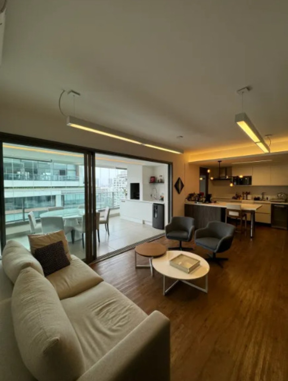 Apartamento à venda com 3 quartos, 128m² - Foto 4