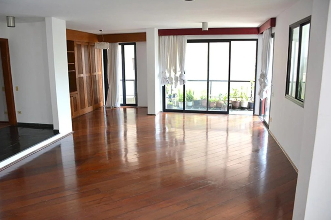 Apartamento à venda com 3 quartos, 195m² - Foto 7