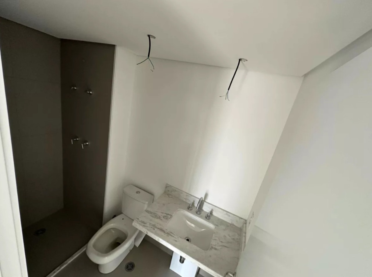 Apartamento à venda com 2 quartos, 68m² - Foto 28