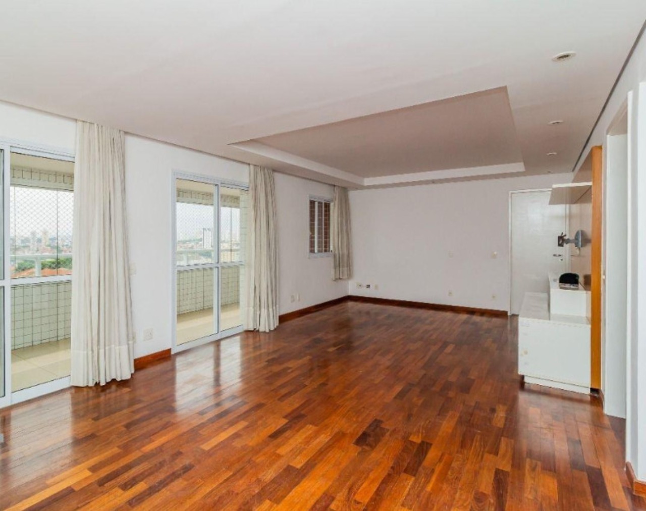 Apartamento à venda com 3 quartos, 136m² - Foto 13