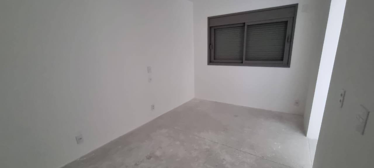 Apartamento à venda com 3 quartos, 149m² - Foto 3