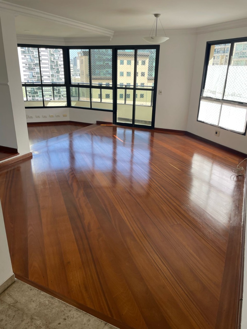 Apartamento à venda e aluguel com 3 quartos, 221m² - Foto 11