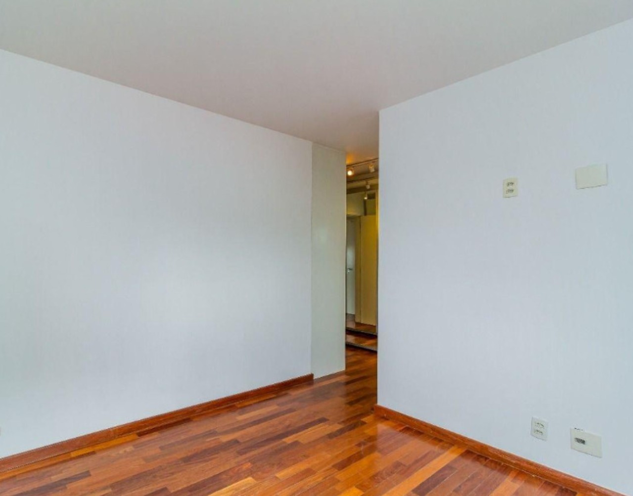 Apartamento à venda com 3 quartos, 136m² - Foto 25